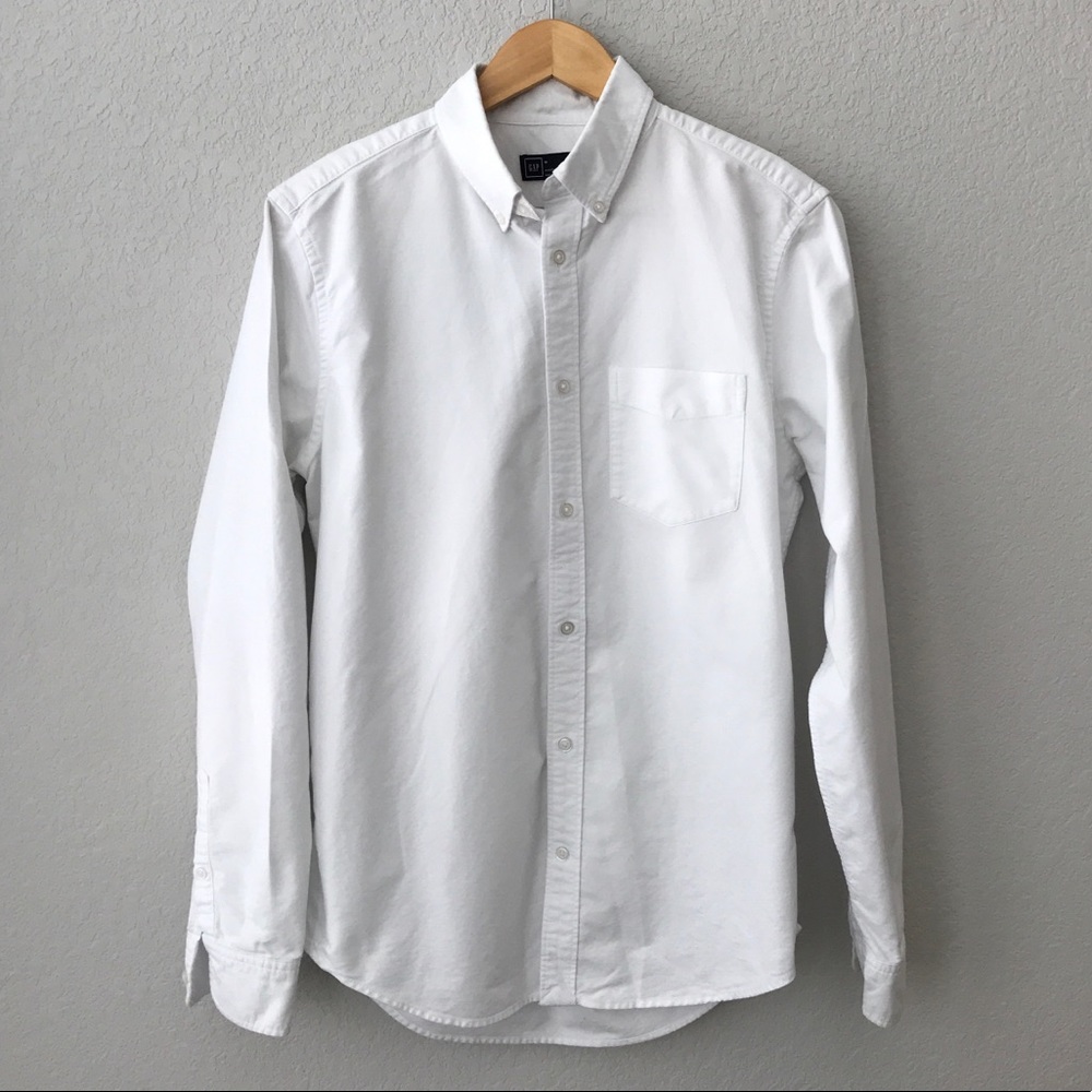 GAP Men’s Modern Oxford White Button Shirt Size M